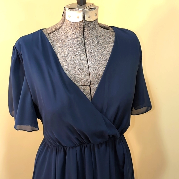 Women's Elegant Navy Blue Maxi Dress - Picture 6 of 11
